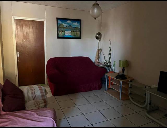 2 BEDROOM APARTMENT FOR SALE IN SUNNYSIDE